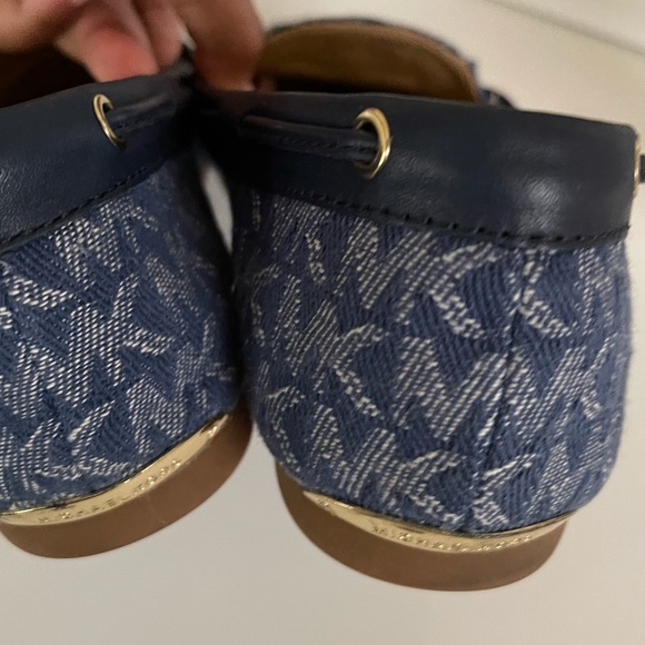 MK denim mocccasin flats - Picture 2 of 4